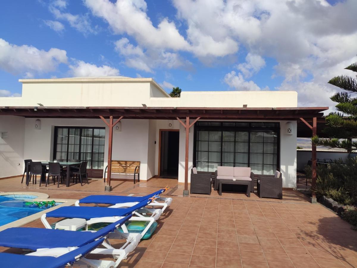 Villa Celeste Playa Blanca  Exterior photo